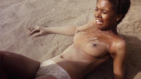 Jeannie Bell, Lola Falana - Nude Butt Scenes in The Klansman (1974)