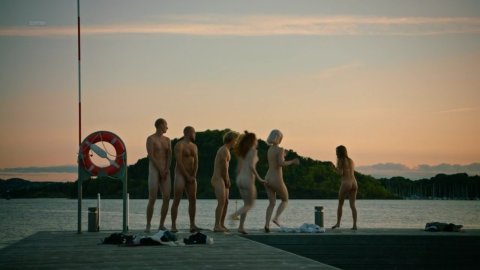 Renate Reinsve, Ida Helen Goytil, Hanna Maria Gronneberg, Ane Viola Semb - Nude Butt Scenes in Hvite gutter s01 (2018)