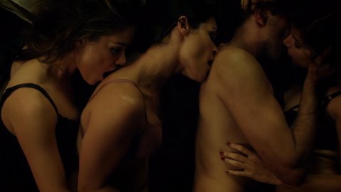 Roxanne McKee, Kim Engelbrecht, Shivani Ghai, Christina Chong - Nude Butt Scenes in Dominion s02e08 (2015)
