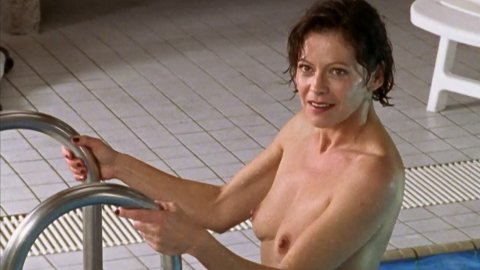 Angela Roy - Nude Butt Scenes in Die Traumprinzen (2000)