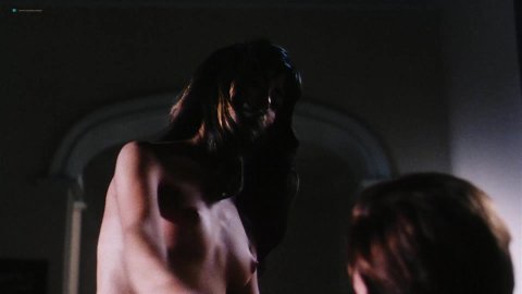 Lisa Barbuscia - Nude Butt Scenes in Serpent's Lair (1995)