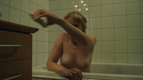 Viktoria Winge, Veslemoy Morkrid, Julia Schacht - Nude Butt Scenes in All Must Die (2019)