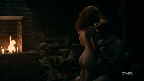 Sophie Skelton - Nude Butt Scenes in Outlander s04e08 (2018)