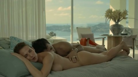 Cecilia Ponce, Aislinn Derbez, Ana de la Reguera - Nude Butt Scenes in Macho (2016)