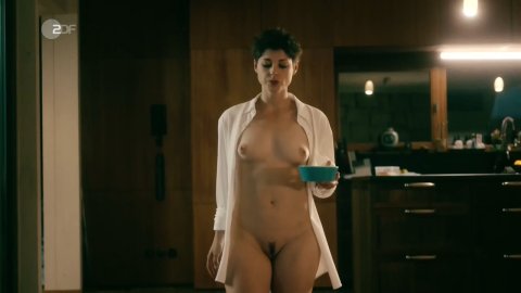Katharina Nesytowa - Nude Butt Scenes in Tödliches Erwachen (2019)