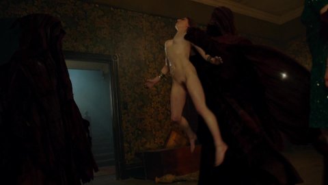 Chelsie Preston Crayford - Nude Butt Scenes in Ash vs Evil Dead s03e09 (2018)