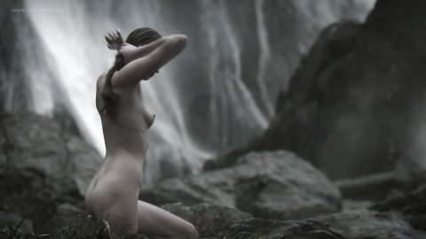 Alyssa Sutherland - Nude Butt Scenes in Vikings s01e09 (2013)